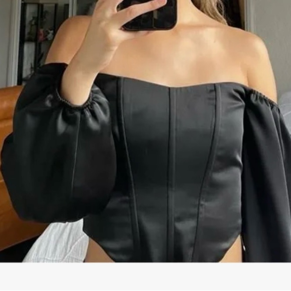 Wayf black core set top size medium